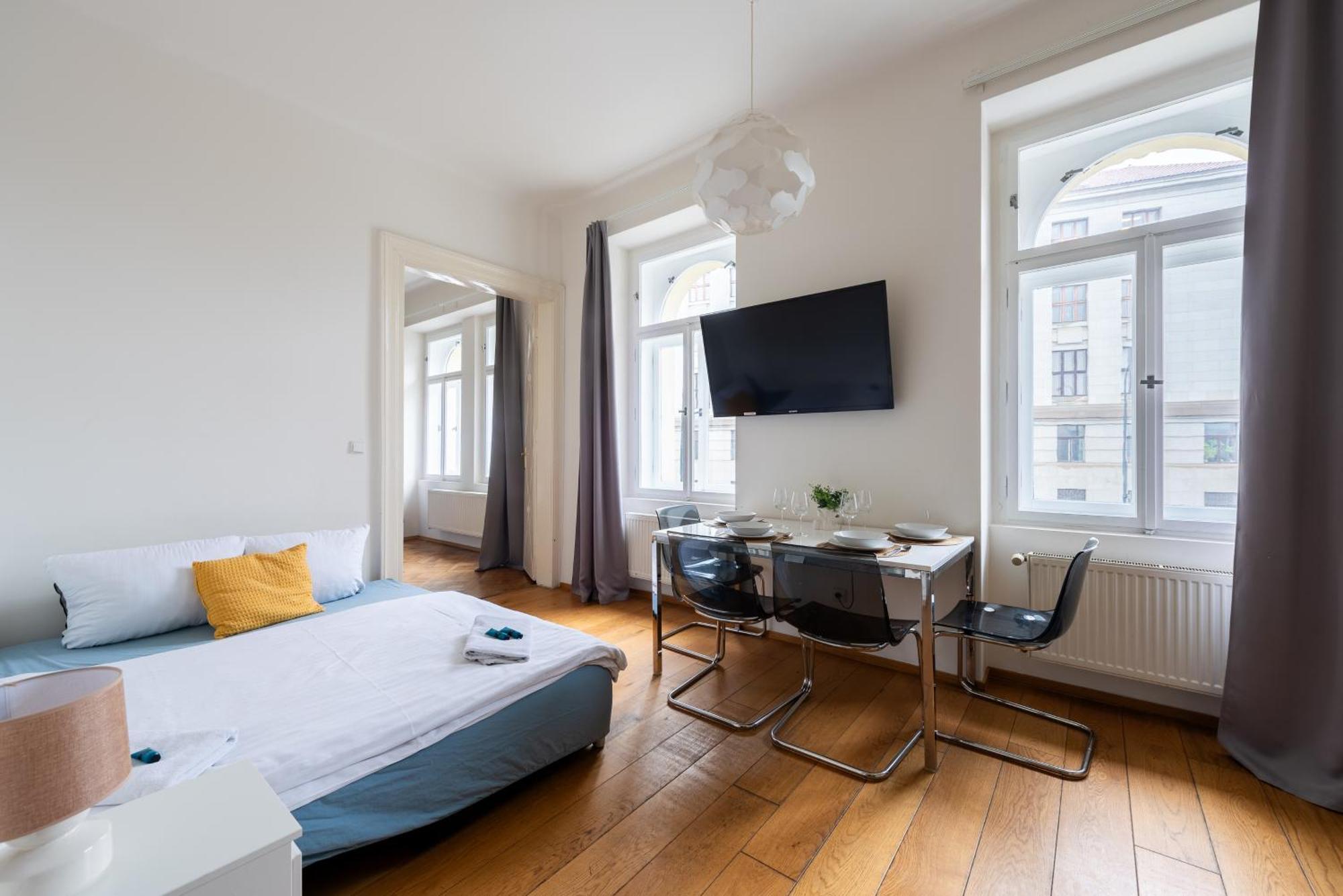 Residence Tesnov Apartment Prag Exteriör bild
